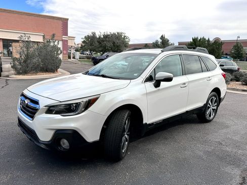Used 2019 Subaru Outback 2.5i Limited w/ Popular Package #2 AWD/4WD image 4