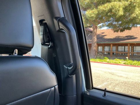 Used 2023 Ford F150 Raptor image 41