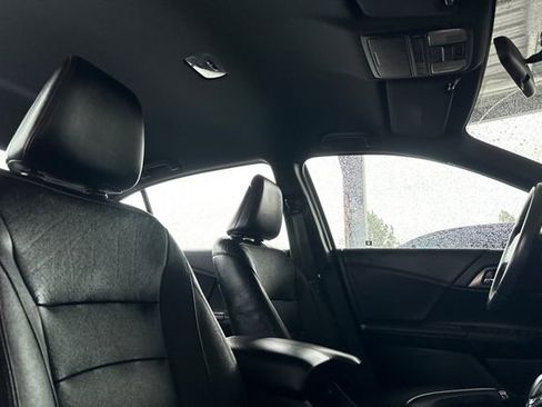 Used 2017 Honda Accord Sport Special Edition image 17