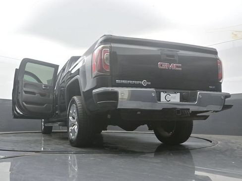 Used 2018 GMC Sierra 1500 SLT AWD/4WD image 62