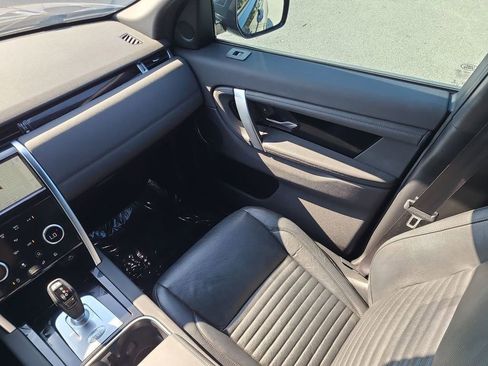 Used 2021 Land Rover Discovery Sport S image 3