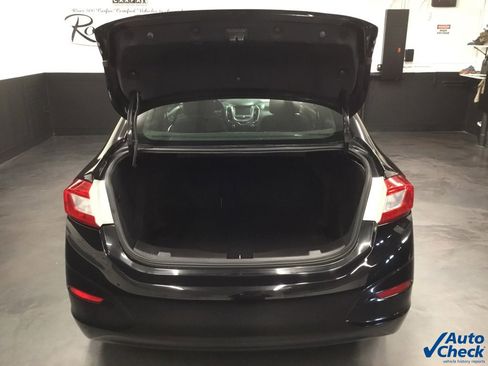 Used 2017 Chevrolet Cruze LT image 12