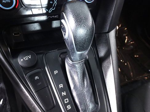 Used 2018 Ford Focus SE FWD image 20