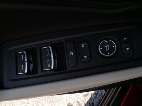 Certified 2025 Honda Accord SE image 19