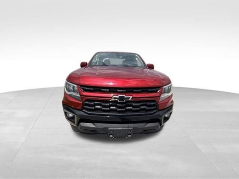 Used 2022 Chevrolet Colorado LT w/ LT Convenience Package AWD/4WD image 3