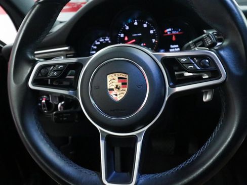 Used 2020 Porsche Macan image 26