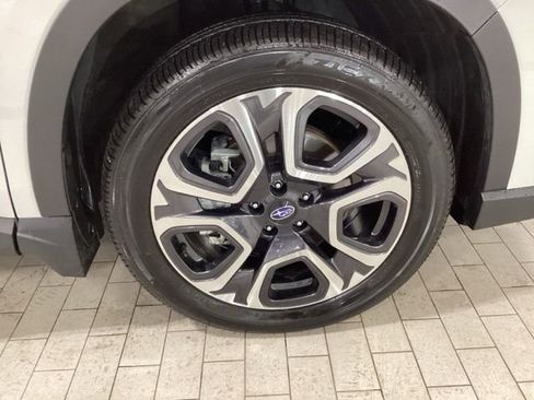 Used 2023 Subaru Ascent Limited image 22