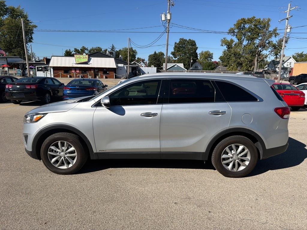 Used 2017 Kia Sorento AWD w/ LX Convenience Package image 5