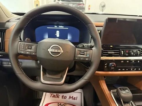 New 2026 Nissan Pathfinder Platinum image 18