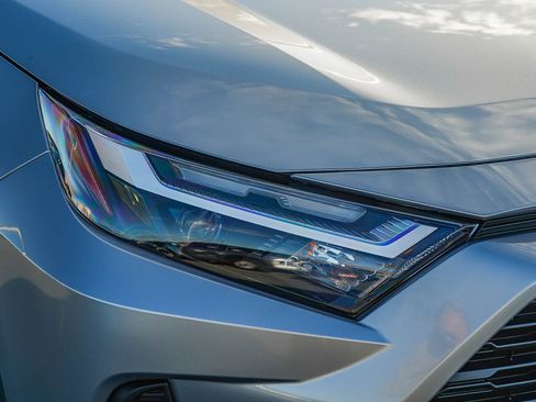 New 2025 Toyota RAV4 XLE image 9