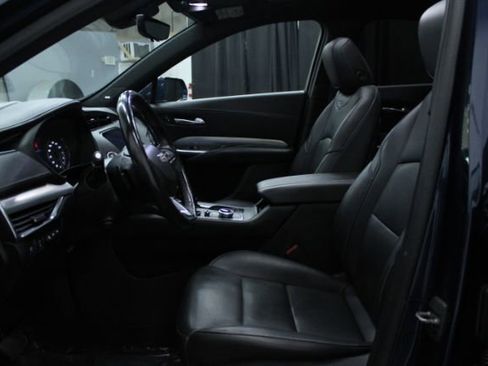 Used 2019 Cadillac XT4 Premium Luxury image 11