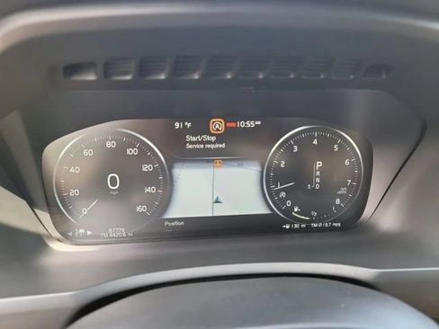 Used 2018 Volvo XC90 T6 Momentum w/ Convenience Package AWD/4WD image 16