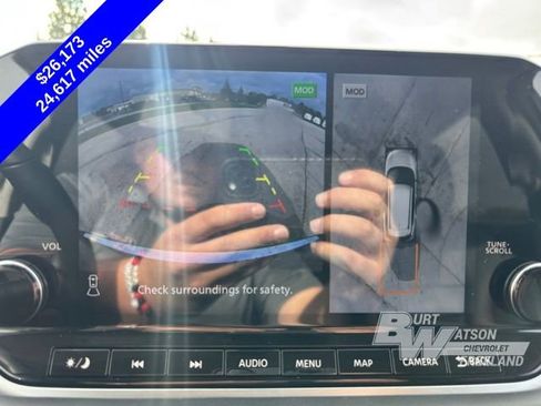 Used 2023 Nissan Rogue SL w/ SL Premium Package image 21