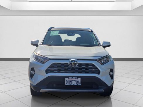 Used 2019 Toyota RAV4 Limited w/ Advanced Technology Package image 2