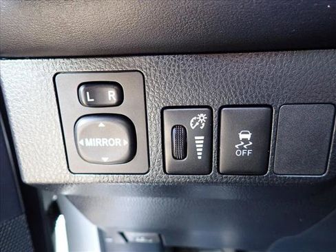 Used 2013 Toyota RAV4 Limited FWD image 17