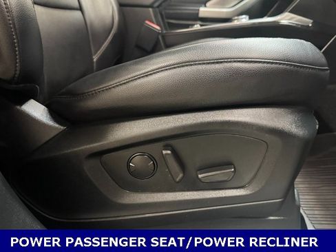 Used 2023 Ford Explorer Limited w/ Limited Technology Package image 29