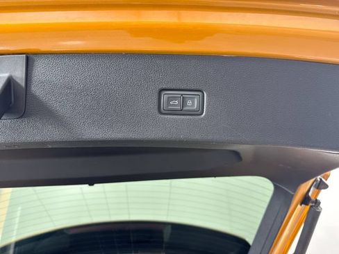 Used 2019 Audi Q8 Prestige w/ Towing Package AWD/4WD image 36
