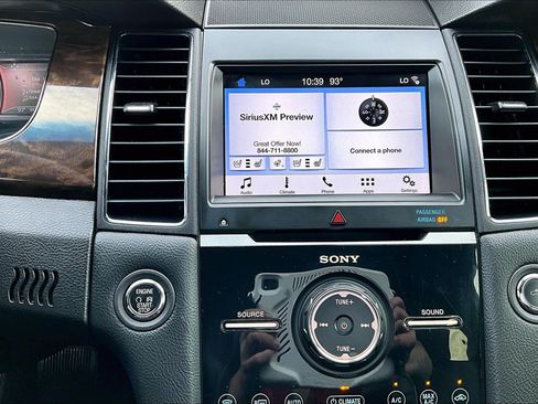Used 2019 Ford Taurus Limited FWD image 23