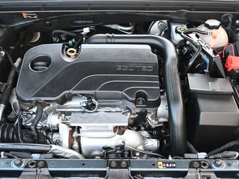 Used 2021 Chevrolet Malibu LT FWD image 18