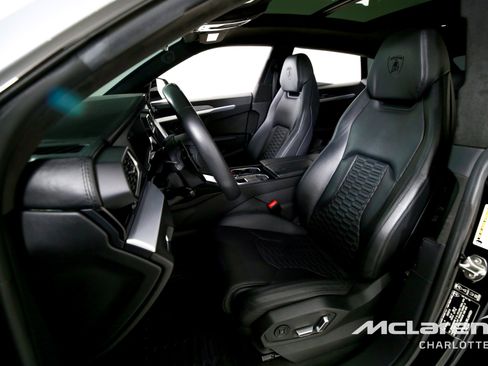 Used 2019 Lamborghini Urus image 11