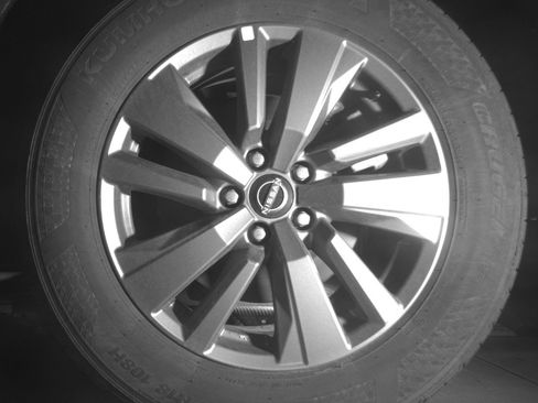 Used 2025 Nissan Pathfinder SV image 14