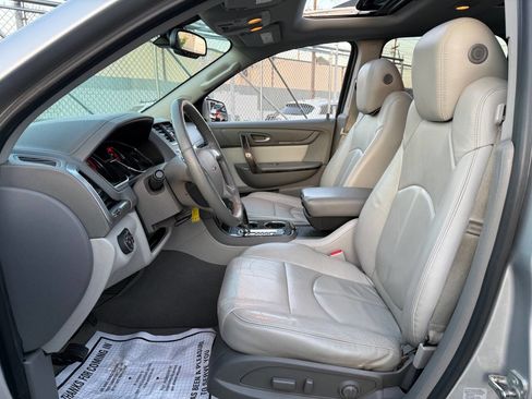 Used 2015 GMC Acadia SLT w/ Open Road Package FWD image 10