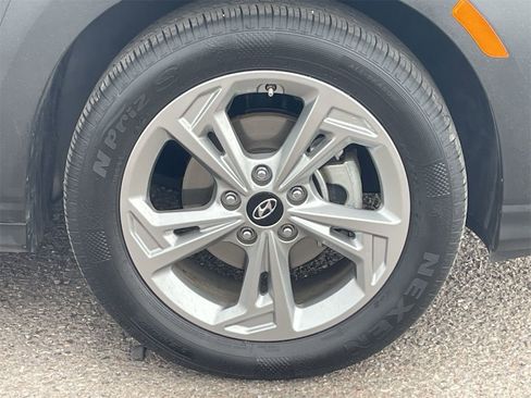 Used 2023 Hyundai Kona SEL image 9