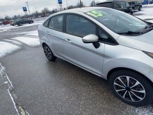 Used 2015 Ford Fiesta S FWD image 3