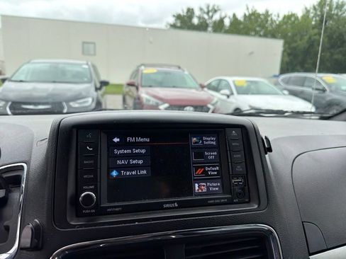Used 2018 Dodge Grand Caravan GT FWD image 27