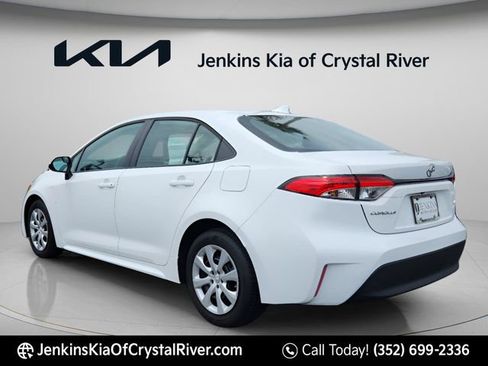 Used 2024 Toyota Corolla LE FWD image 10