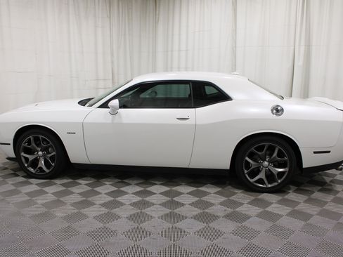 Used 2015 Dodge Challenger R/T Plus RWD image 28