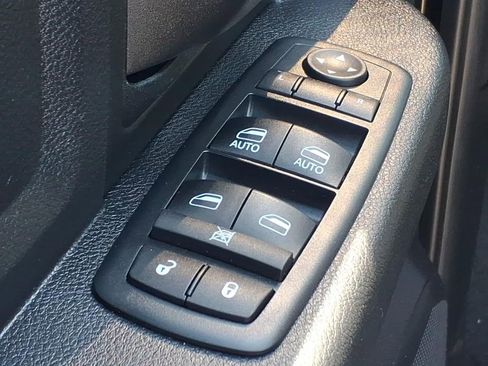 Used 2016 RAM 1500 Express AWD/4WD image 13