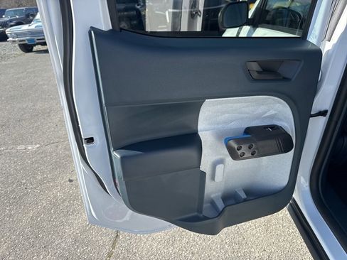 Used 2025 Ford Maverick XLT w/ Equipment Group 302A image 24