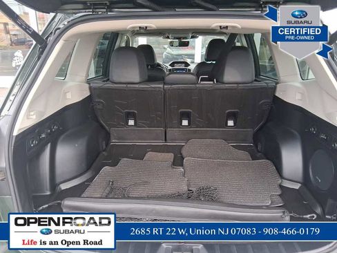 Used 2023 Subaru Forester Touring image 9