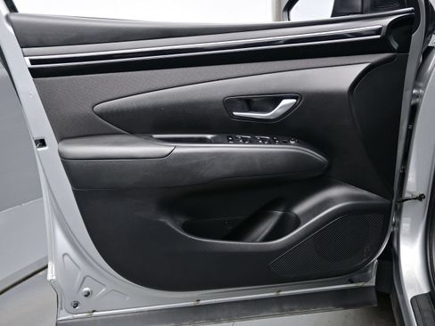 Certified 2023 Hyundai Tucson SEL w/ Convenience Package AWD/4WD image 9