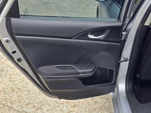 Used 2018 Honda Civic EX image 12