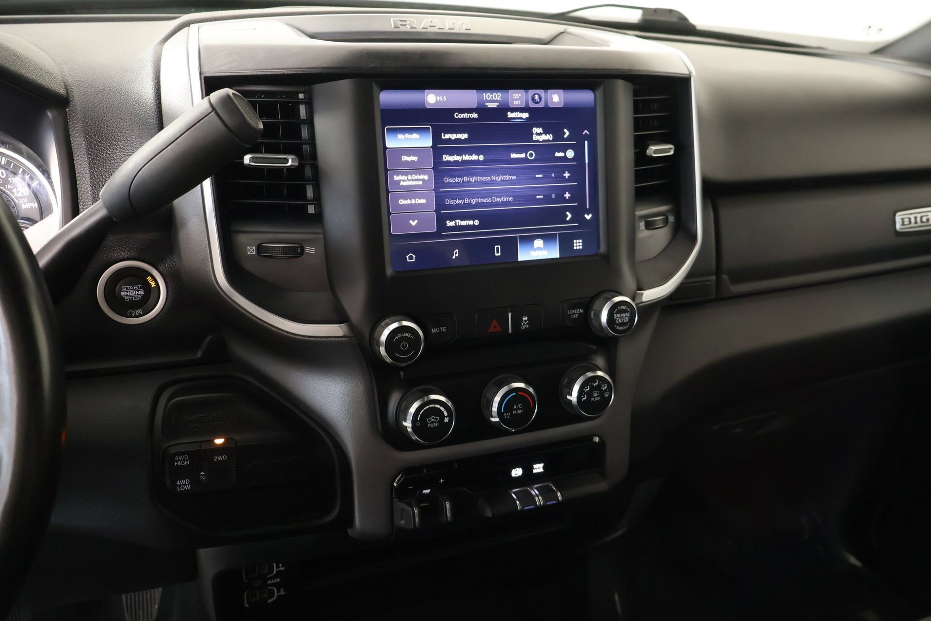 Used 2024 RAM 3500 Big Horn AWD/4WD image 5