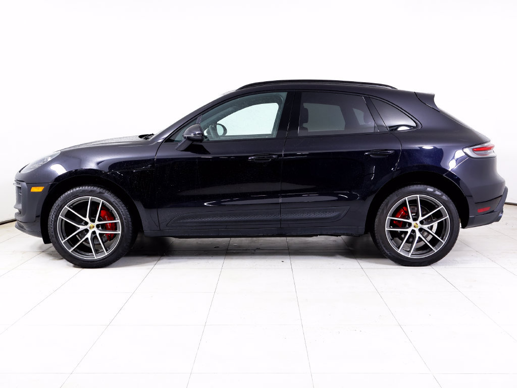 Certified 2025 Porsche Macan S w/ Premium Package Plus AWD/4WD image 2