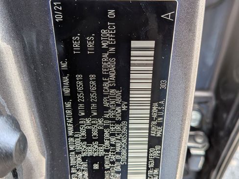 Used 2022 Toyota Highlander XLE image 40