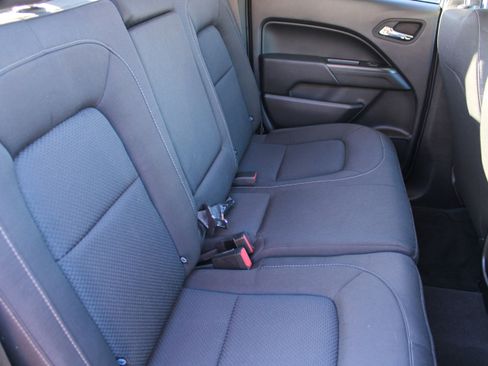 Used 2022 Chevrolet Colorado LT w/ LT Convenience Package image 15