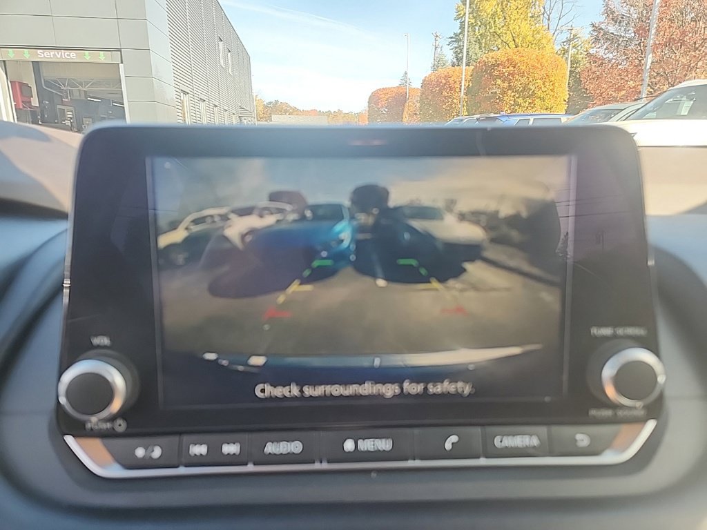 Used 2023 Nissan Rogue SV AWD/4WD image 19