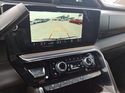 Used 2025 GMC Sierra 2500 Denali image 27