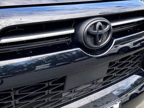 Used 2023 Toyota 4Runner SR5 Premium w/ Moonroof Package image 31