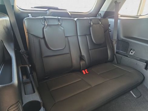 Used 2024 Ford Explorer XLT w/ Equipment Group 202A AWD/4WD image 12