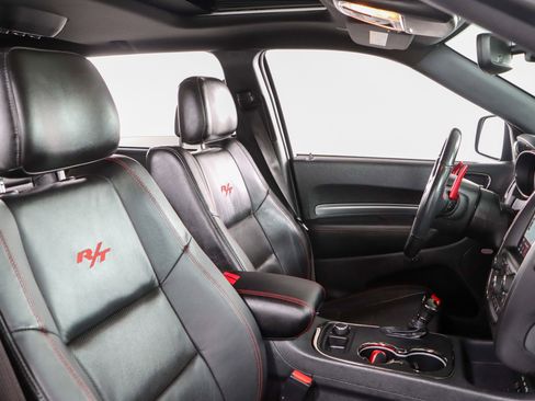 Used 2018 Dodge Durango R/T w/ Technology Group AWD/4WD image 30