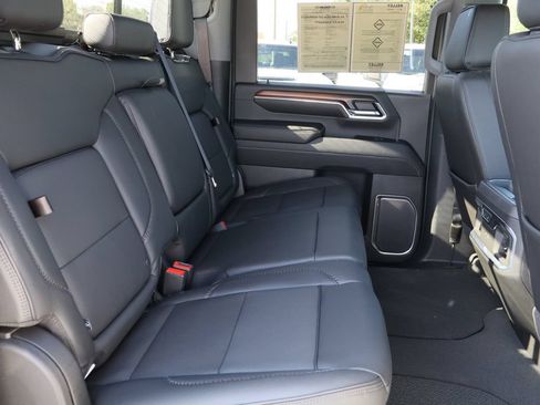 Certified 2024 GMC Sierra 2500 Denali w/ Denali Reserve Package AWD/4WD image 29