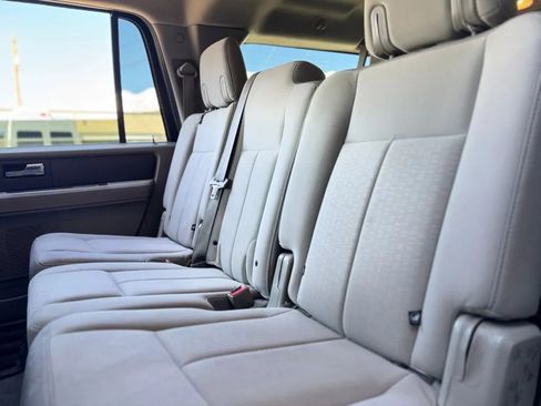 Used 2011 Ford Expedition EL XLT image 14