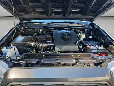 Used 2021 Toyota Tacoma TRD Sport RWD image 36