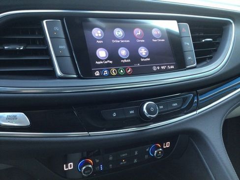 Used 2024 Buick Enclave Avenir image 16