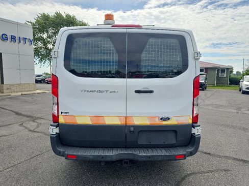 Used 2016 Ford Transit 250 130 Low Roof RWD image 7